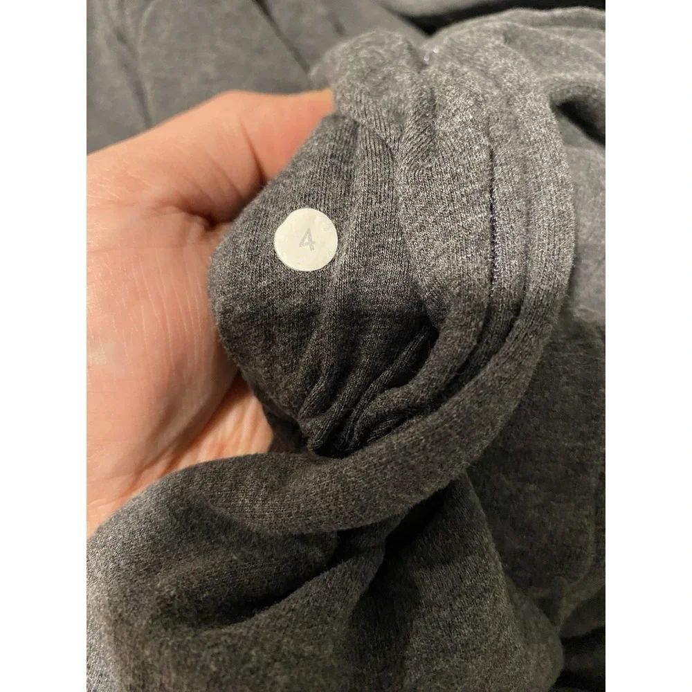 Lululemon Women's Athletic Pullover Sweatshirt Grey‎ Size 4